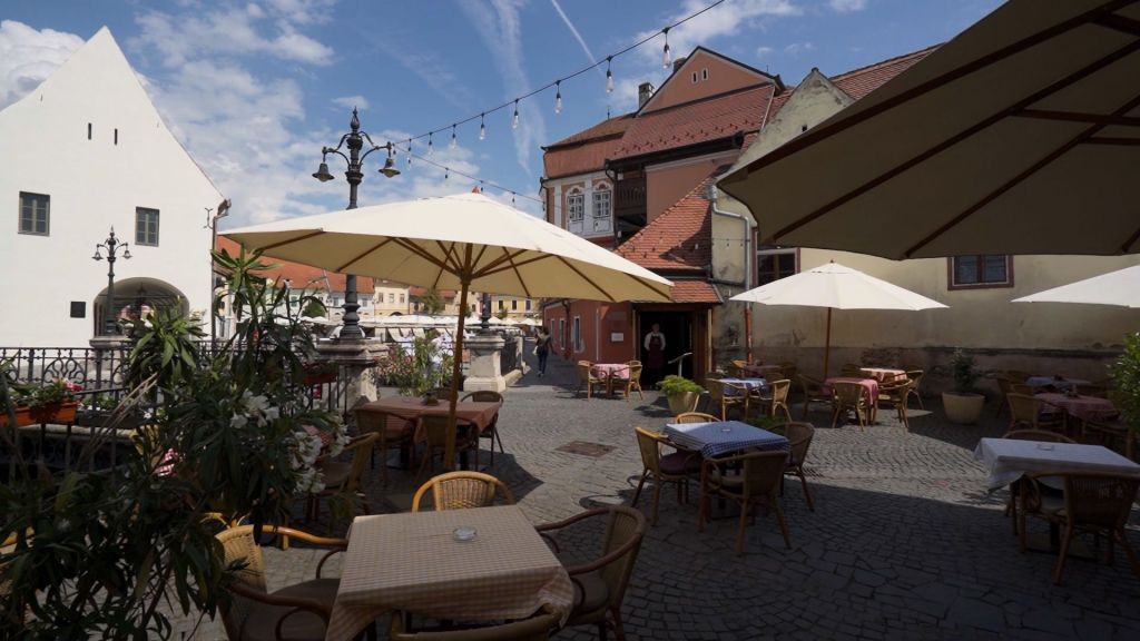 terasa atrium cafenele sibiu