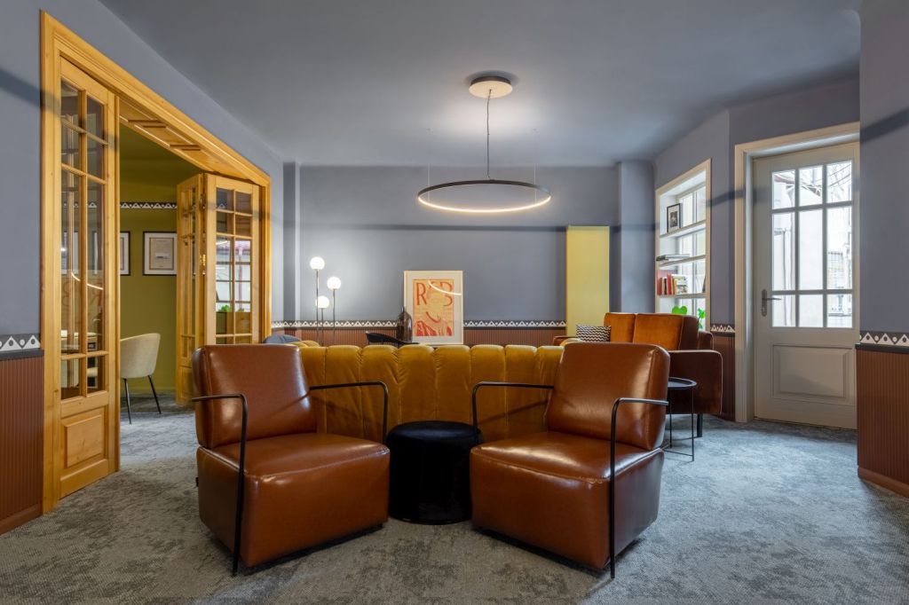 birou zona de intalniri alina vilcu pianoterra