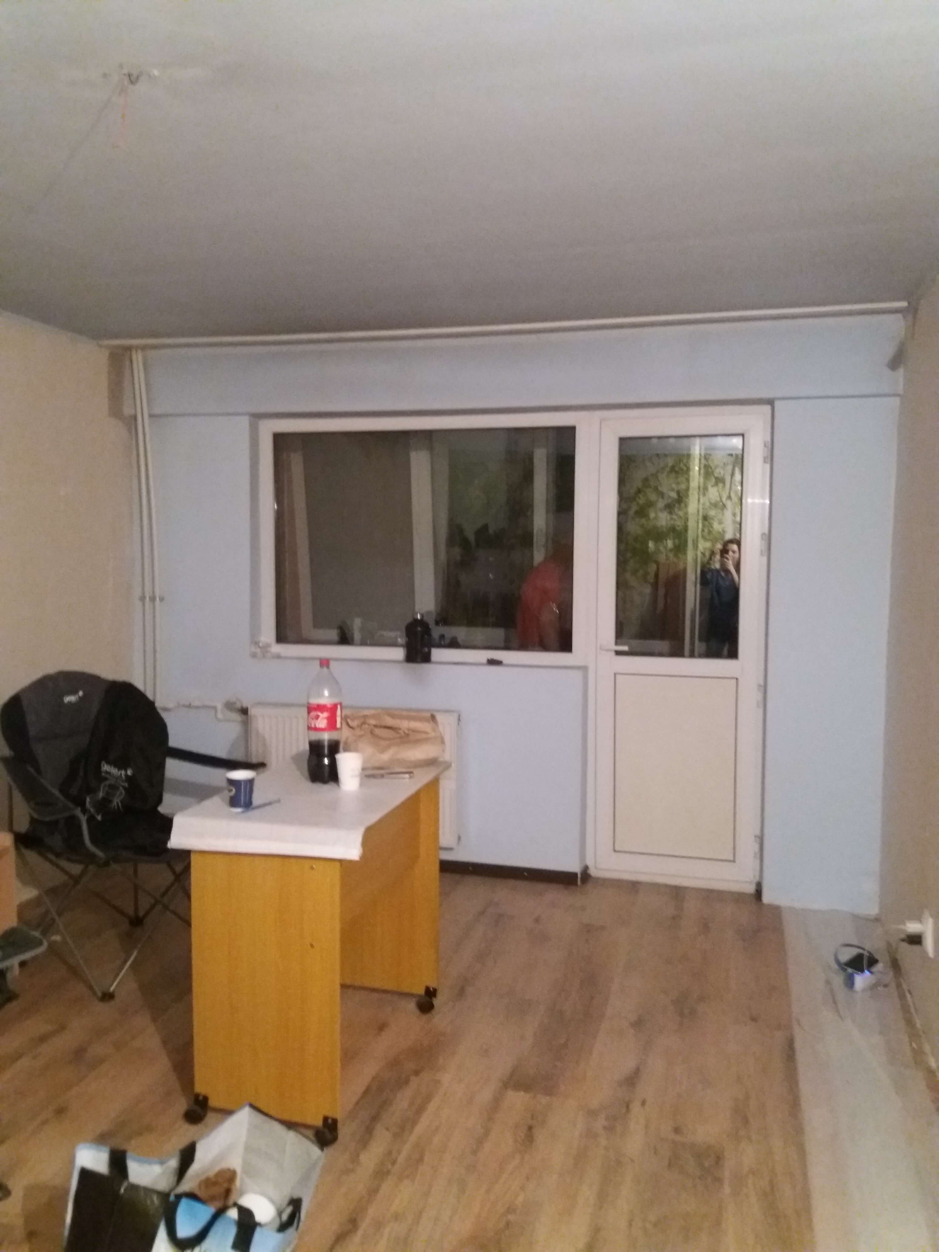 apartament învechit și întunecat devenit modern luminos