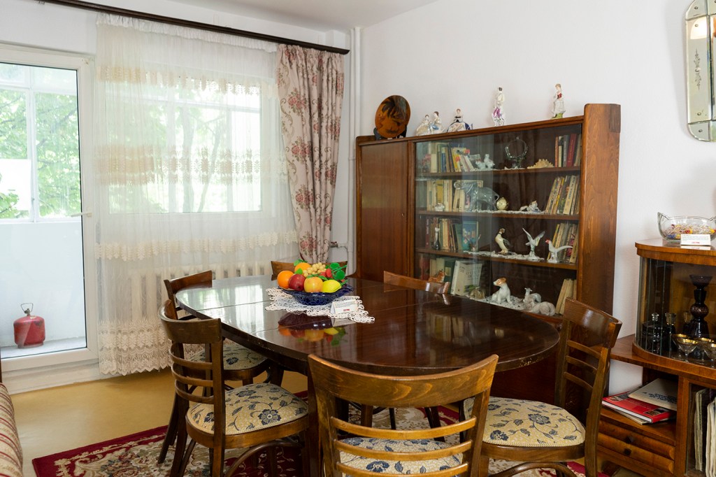 ferestroika tur lovedeco muzeu comunism