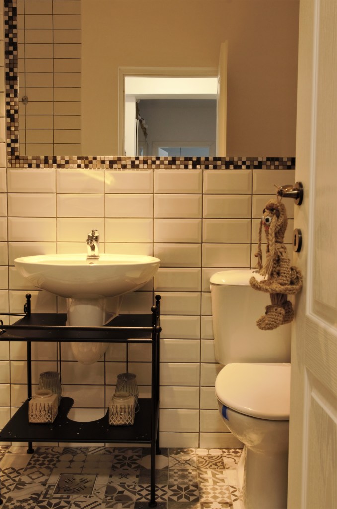 tur lovedeco Simona Ungurean apartament chiuveta baie