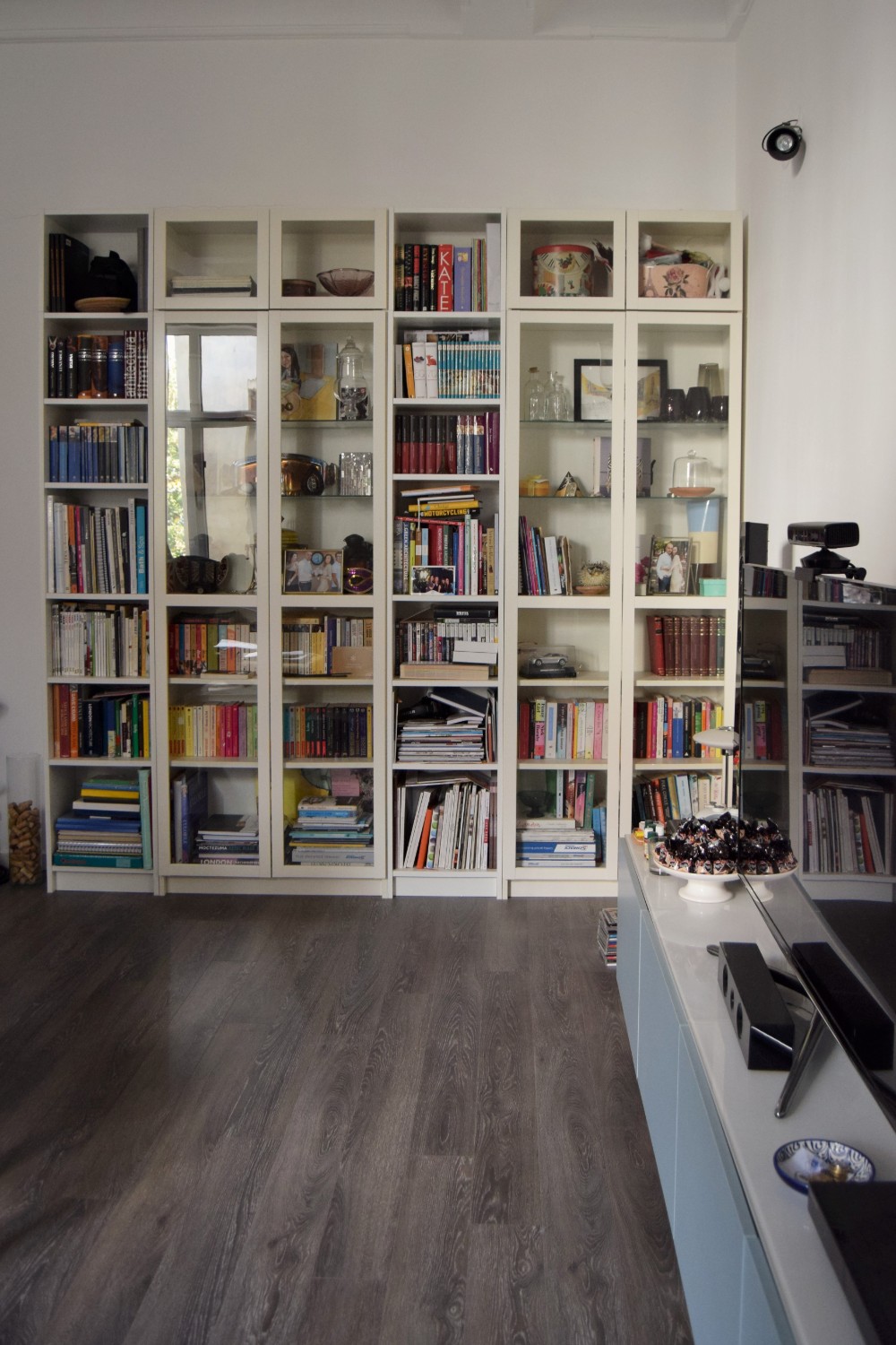 Amenajare living bibliotecă