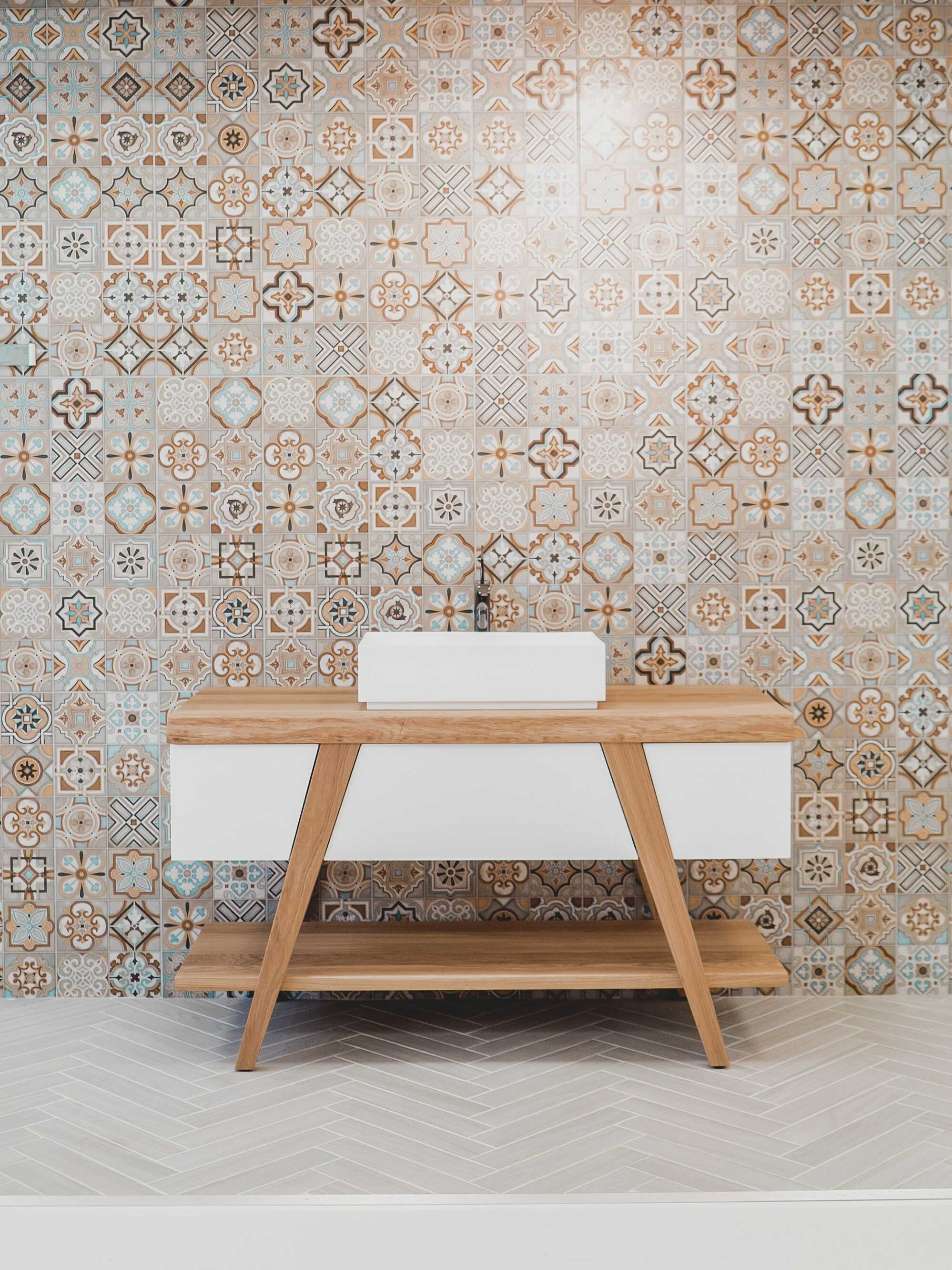 placi ceramica cu model baie