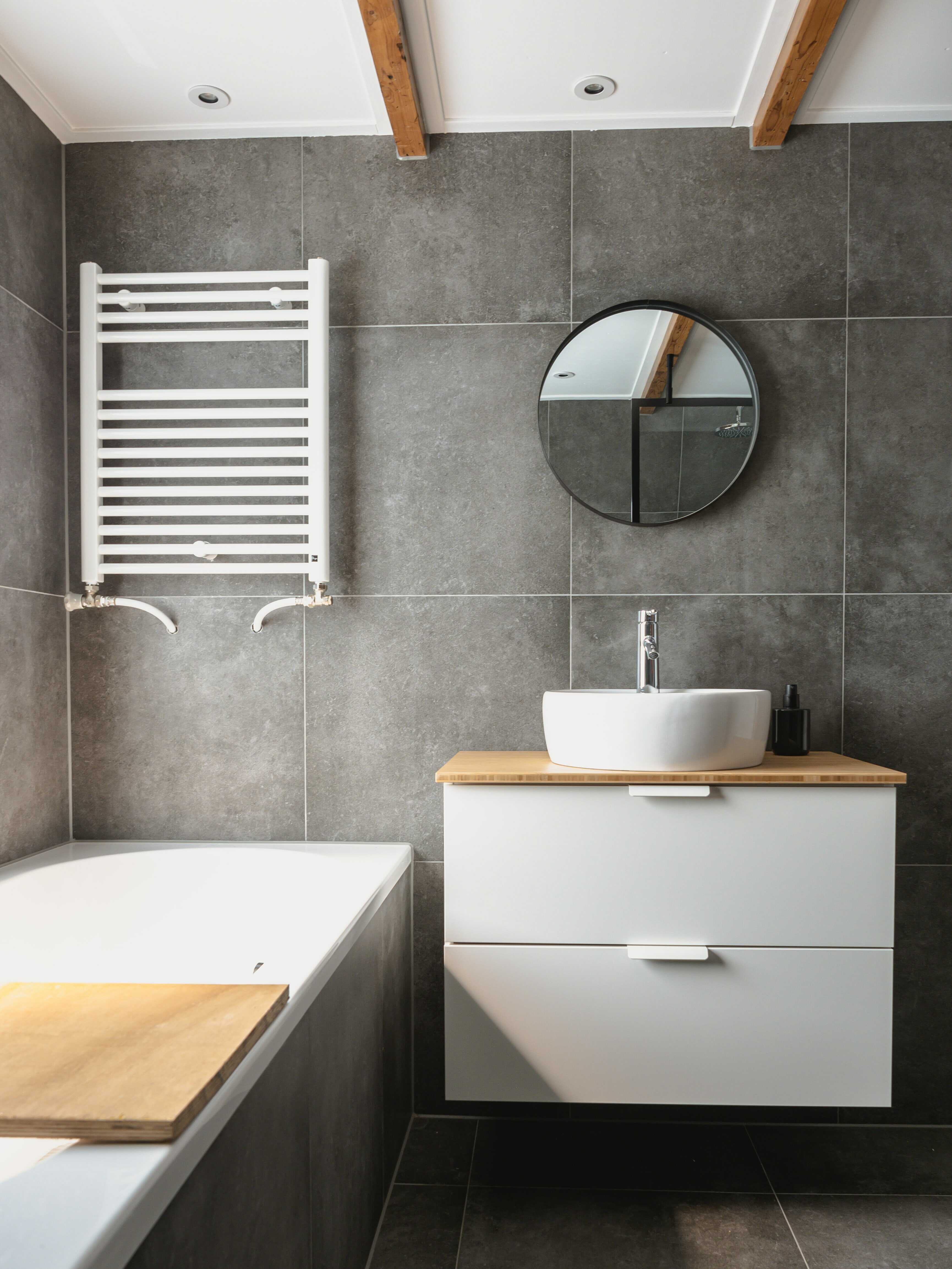 baie cu placi de ciment decor