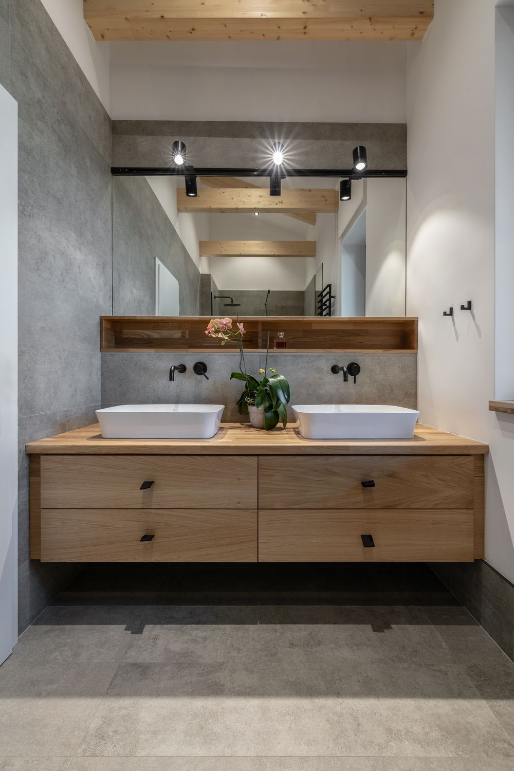 amenajare baie stil scandinav