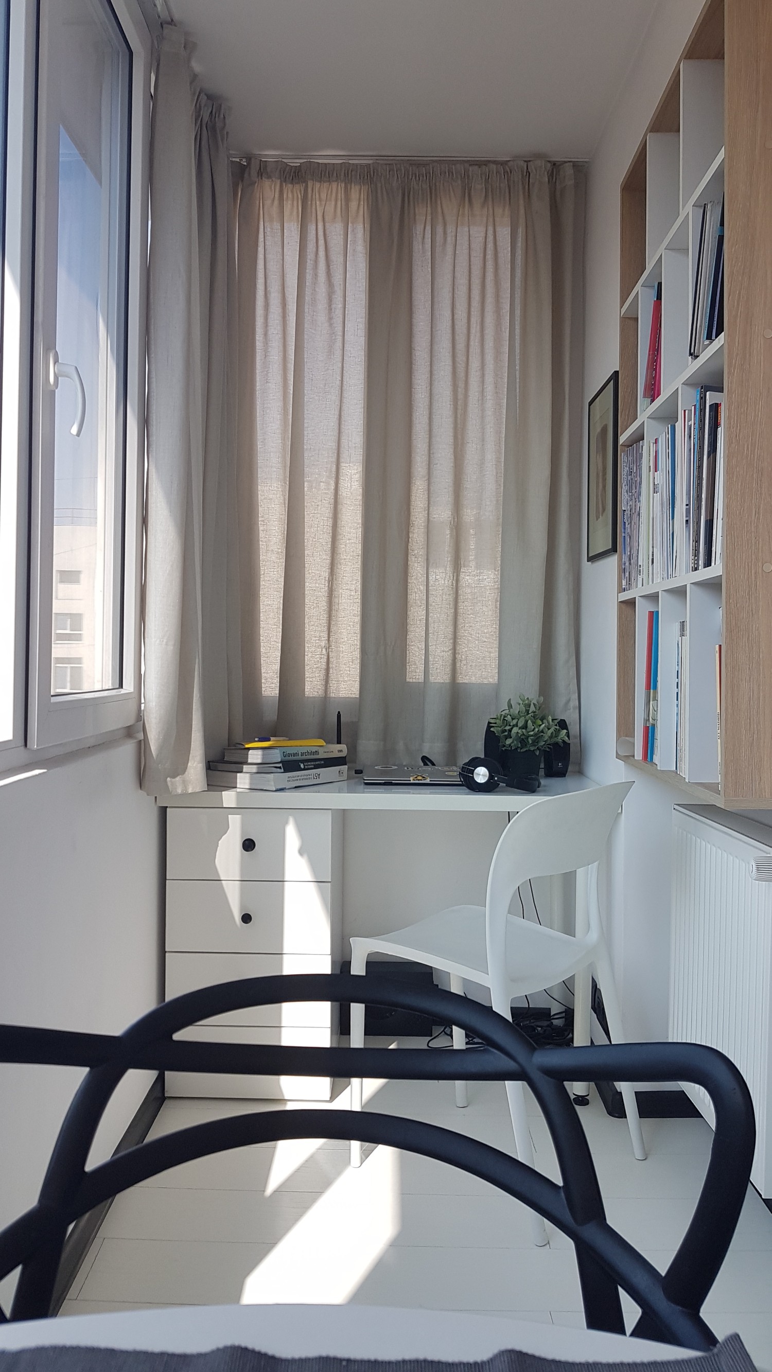 Birou în balcon - arh. Alexandru Călin Space Casuals (1)