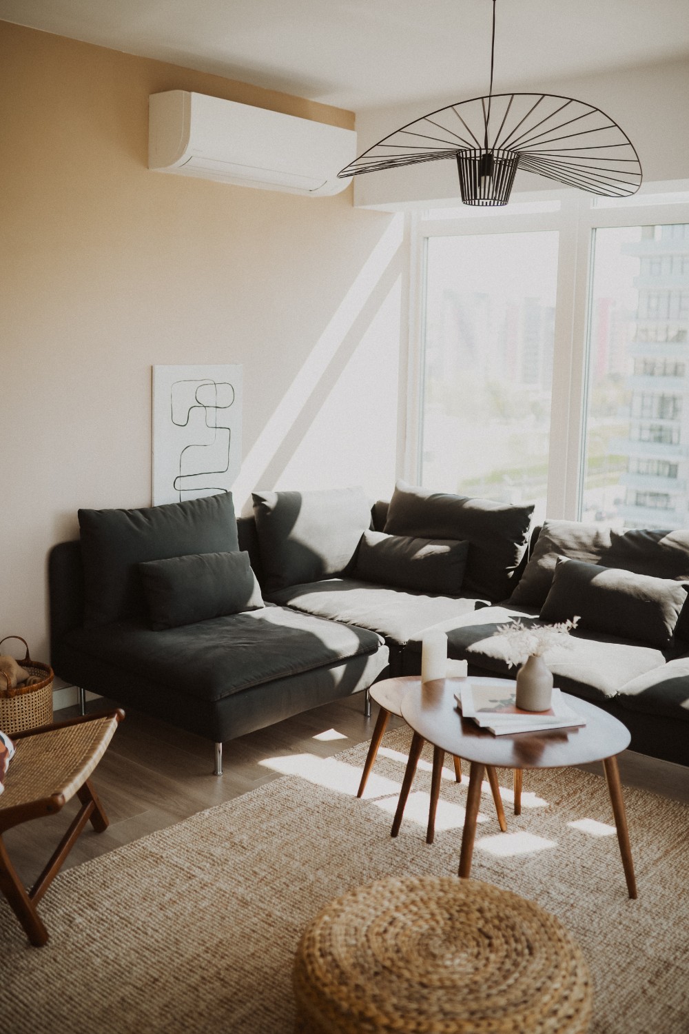 home_tour_living_oana_gociman