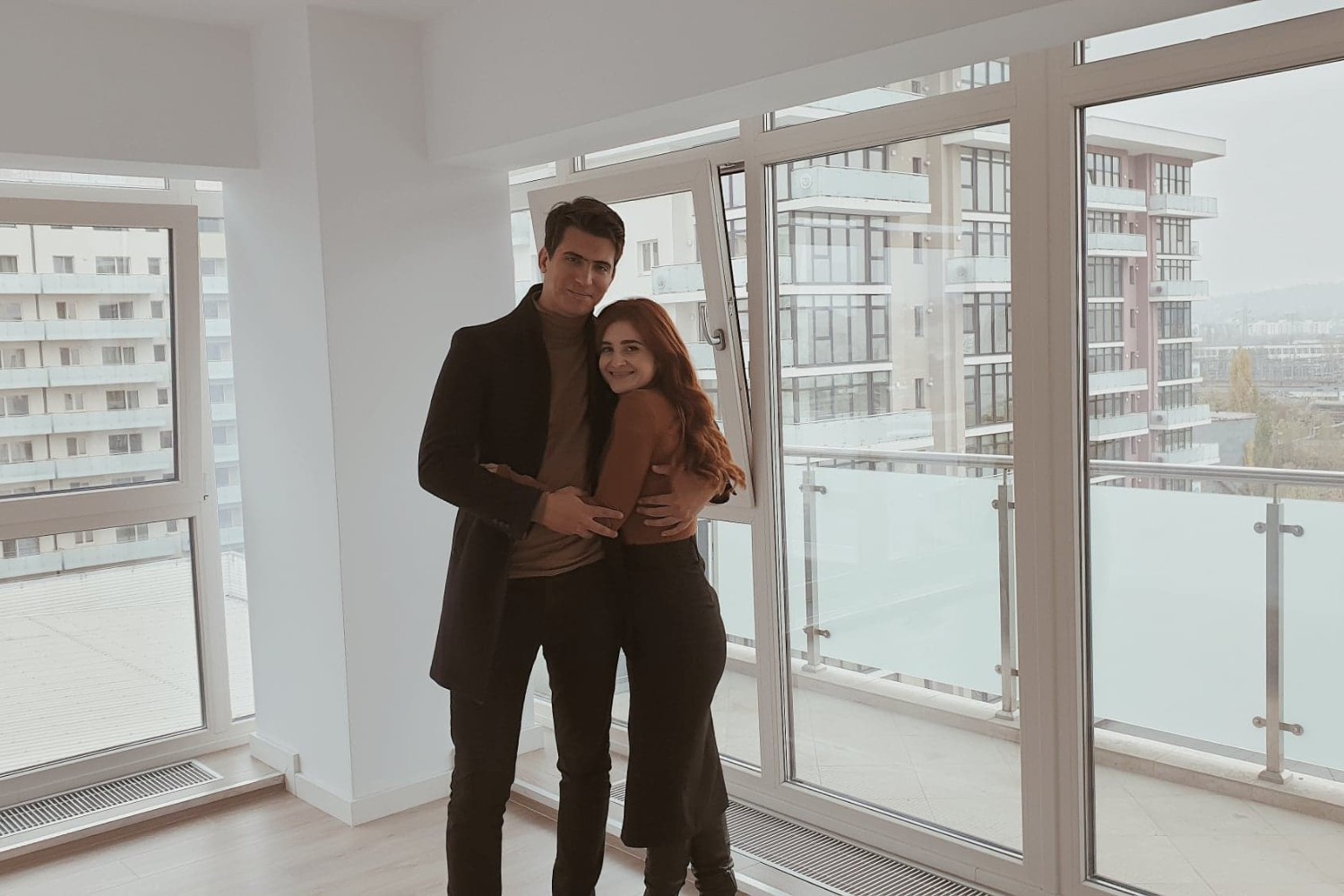 apartamentul_cu_pereți_din_sticlă_oana_gociman