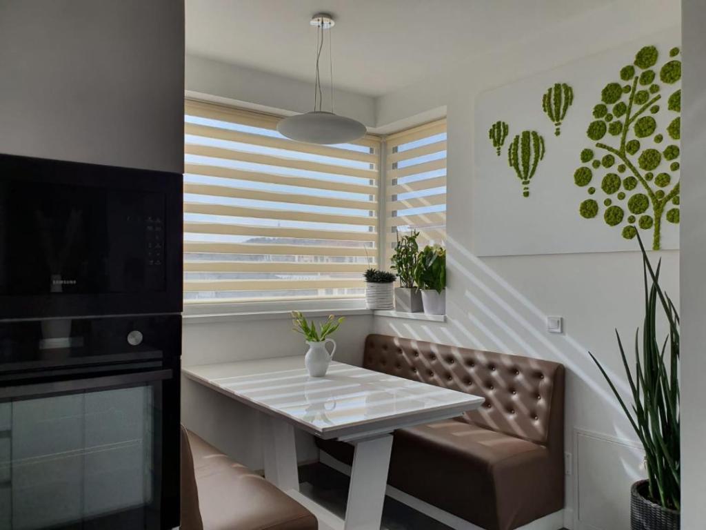 zona de dining maro