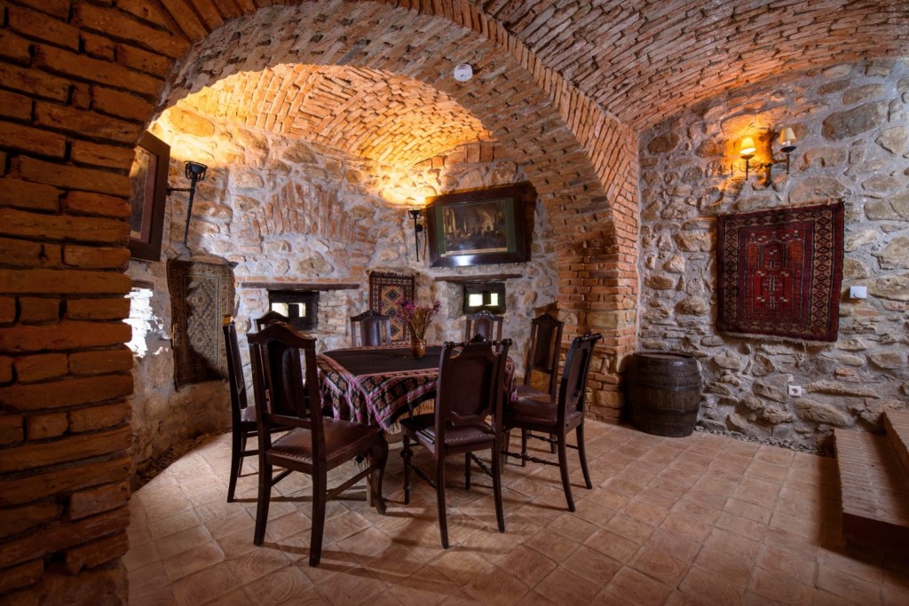 Casele de oaspeți ale Contelui Kálnoky din Micloșoara