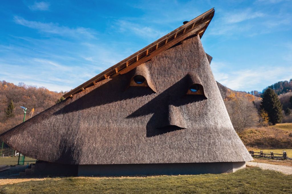 cuibul de lemn