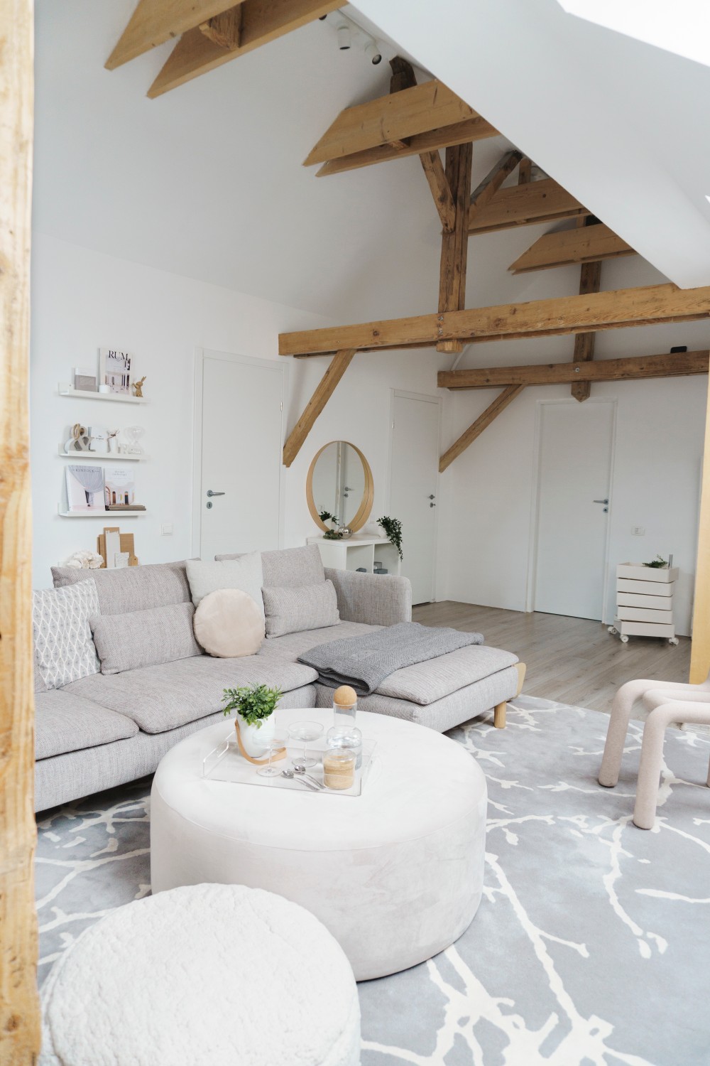 16 idei de amenajare a unui living în stil scandinav din arhiva Lovedeco