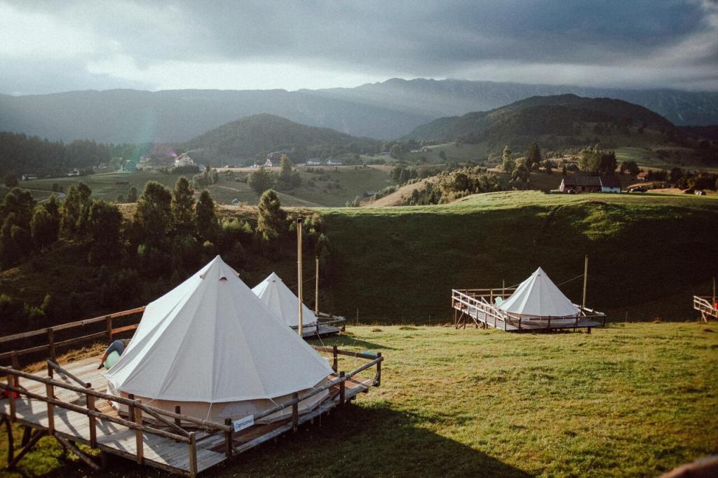 glamping romania