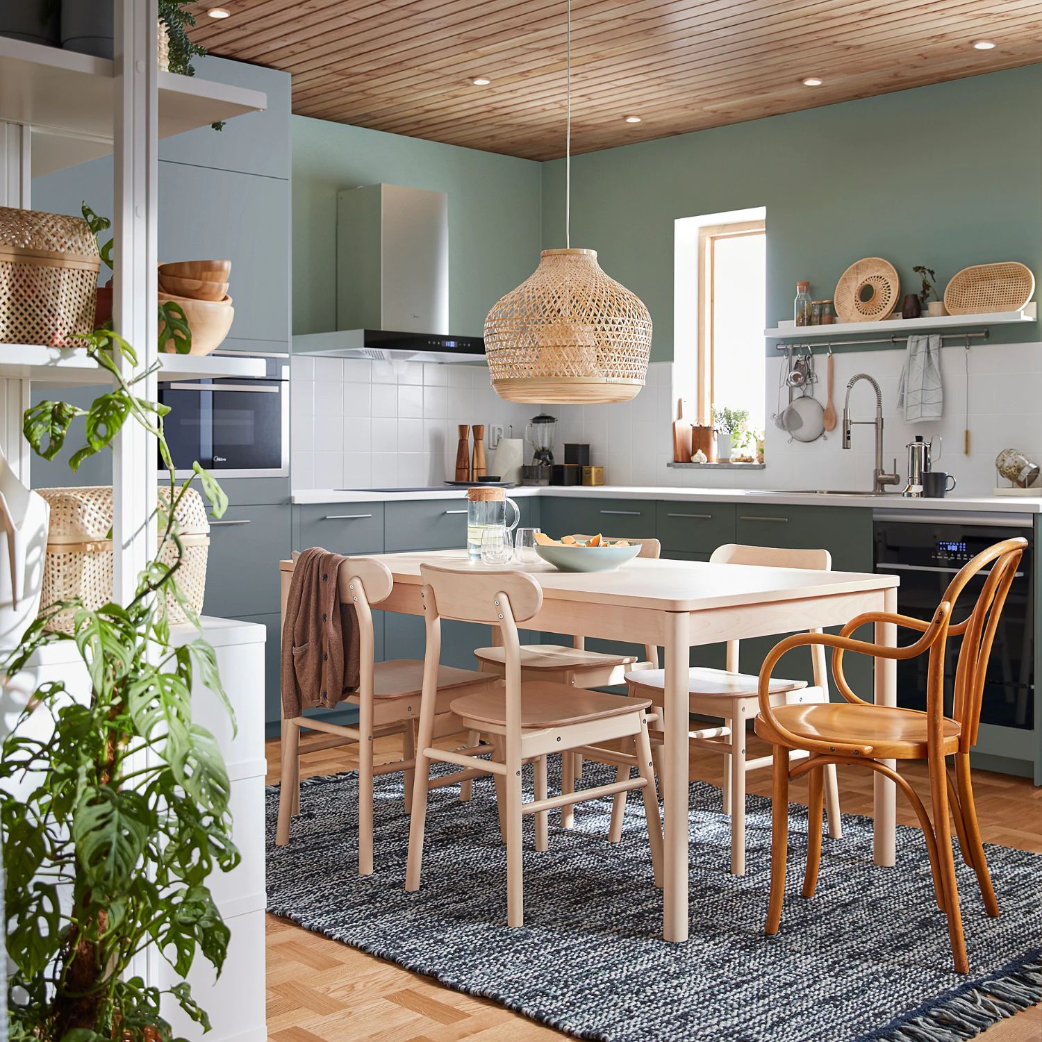 masa_extensibila_IKEA