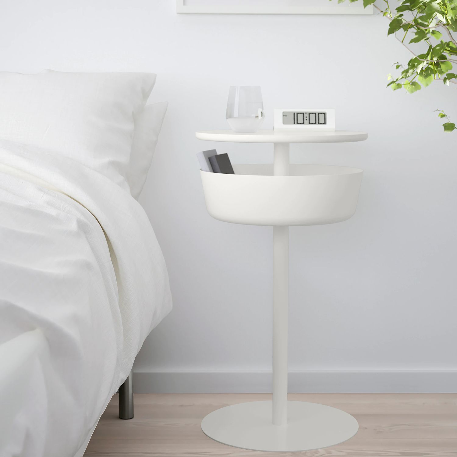 obiect_mobilier_noptiera_IKEA