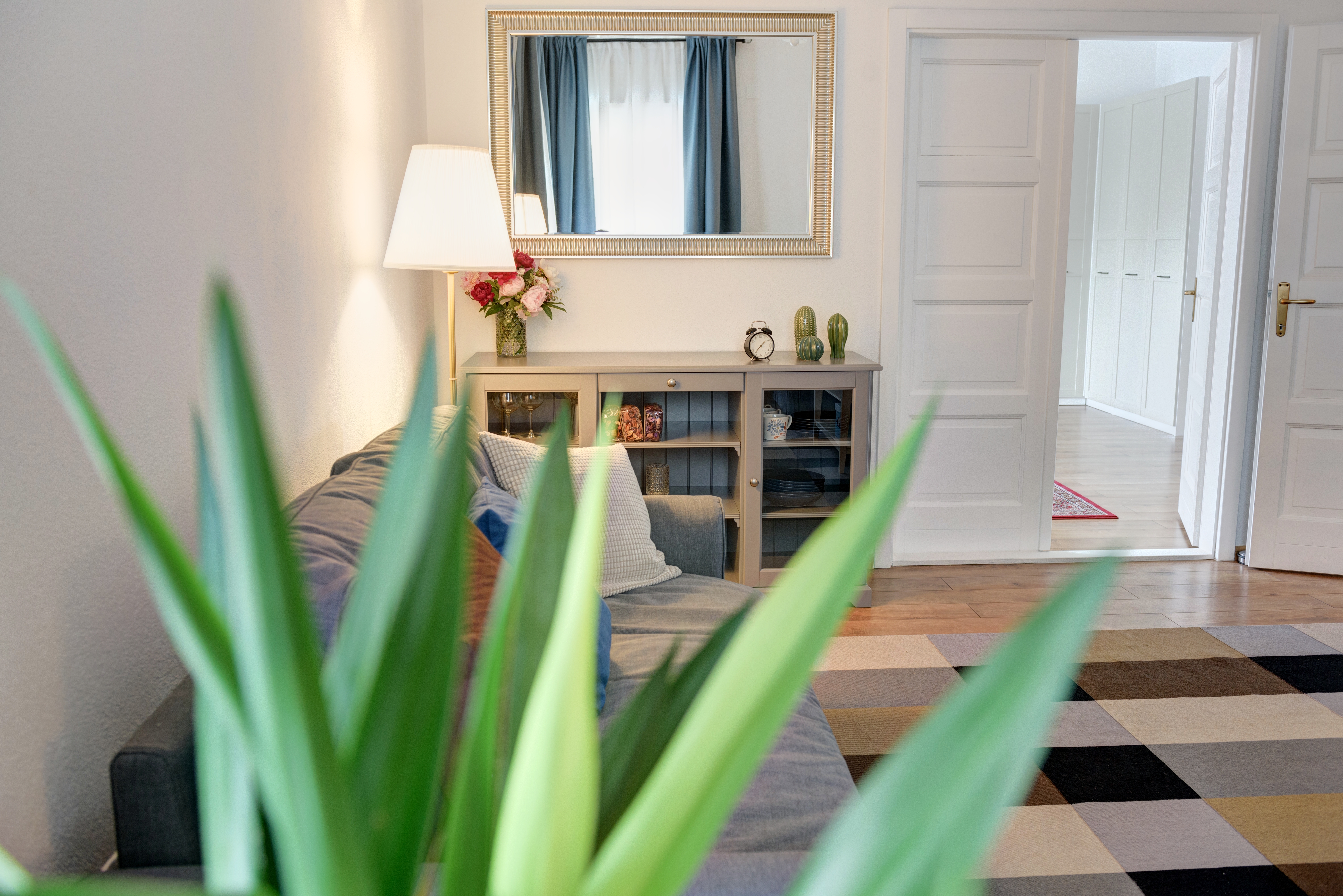 Amenajare cu produse Ikea detalii living