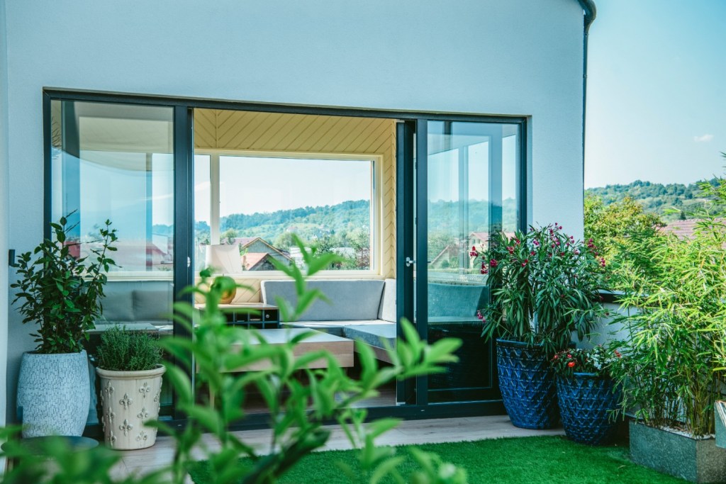 Terasă penthouse Baia Mare - miniorangerie (2)