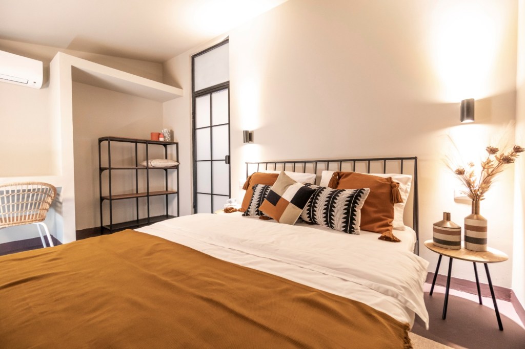 Apartament de inchiriat AirBnb Bucuresti stil boho chic - arh. Andra Bica Kanso Design (17)