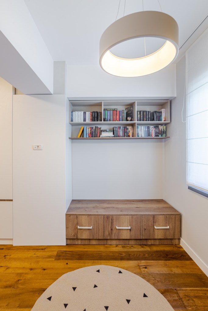 spatii depozitare Apartament modern Ramnicu Valcea - amenajare Cristiana Zgripcea (14)