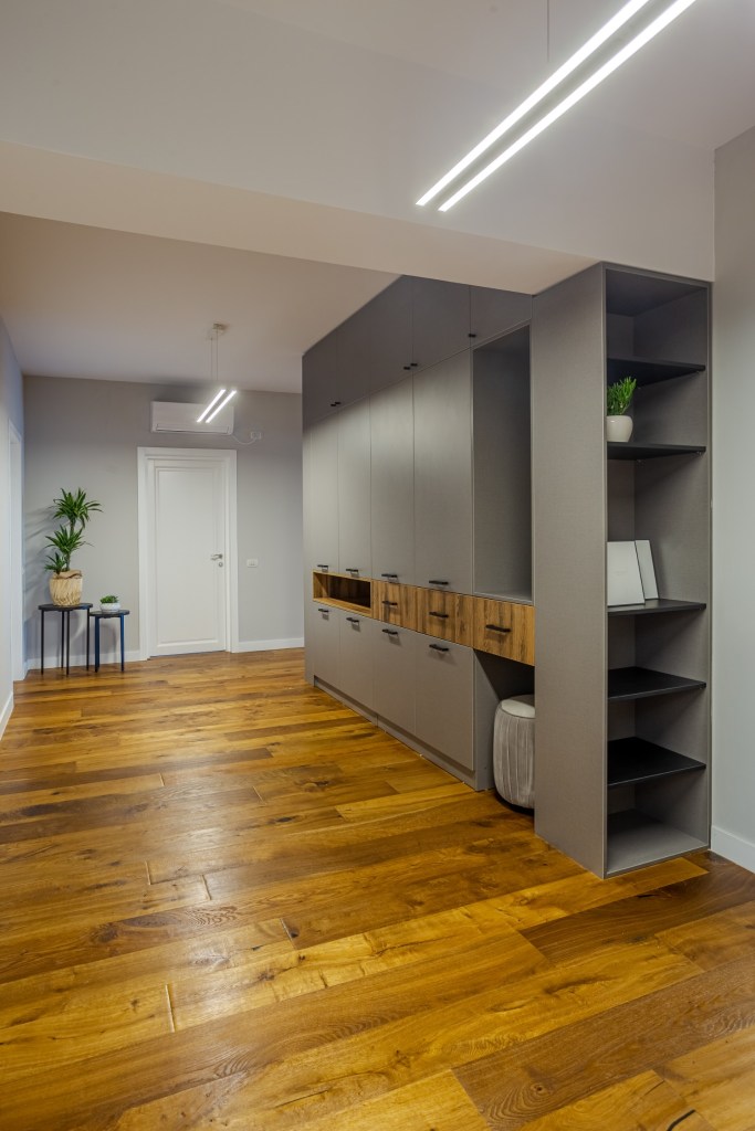 spatii depozitare Apartament modern Ramnicu Valcea - amenajare Cristiana Zgripcea (17)