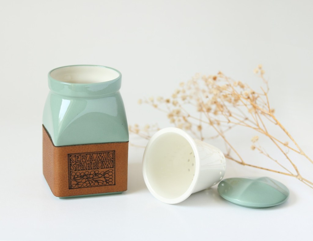 Ceainic verde din portelan Ceramic Sparrow (1)