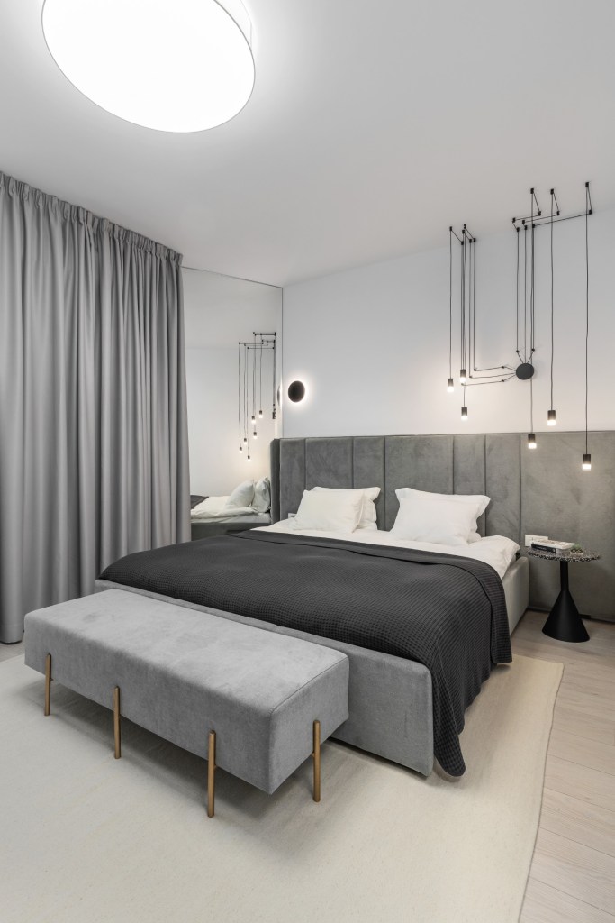 Amenajare dormitor modern cu gri - Studio 2.1 Bucuresti (1)