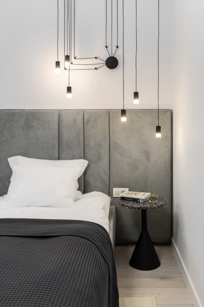 Amenajare dormitor modern cu gri - Studio 2.1 Bucuresti (1)