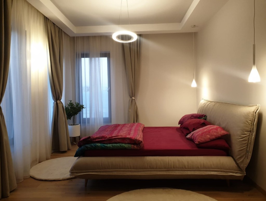 Dormitor - casa Slatina