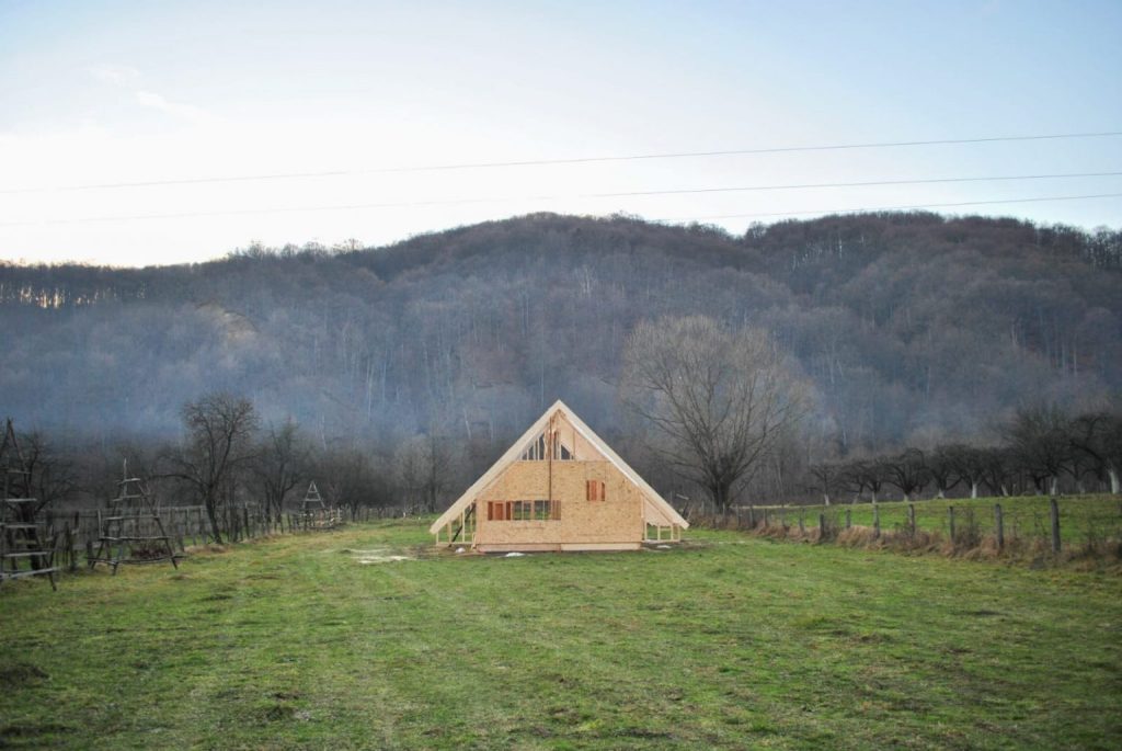 tiny house langa vidraru