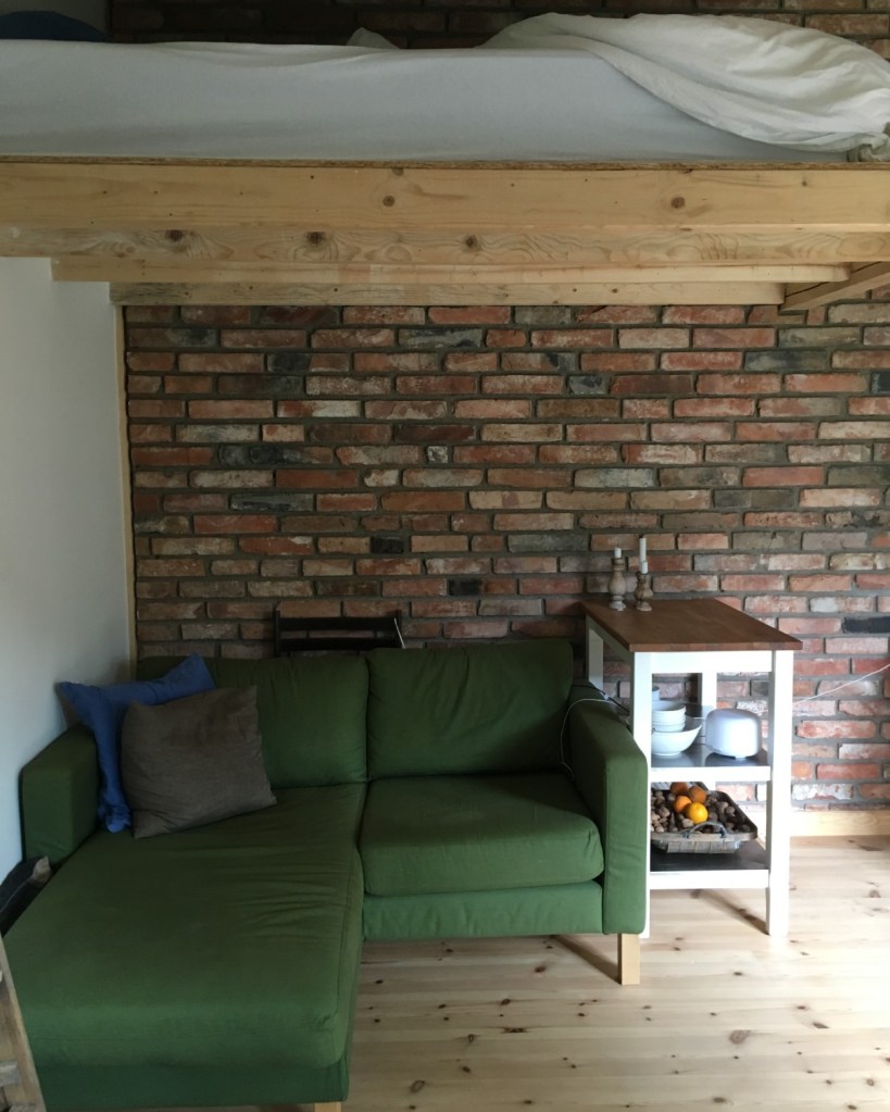 living dormitor suspendat tiny house