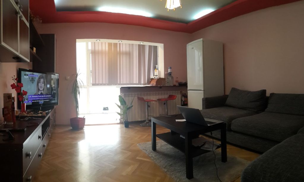 Before and after renovare Tineretului living