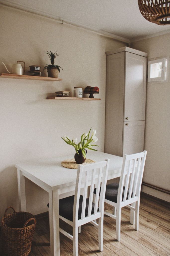 bucatarie apartament renovat