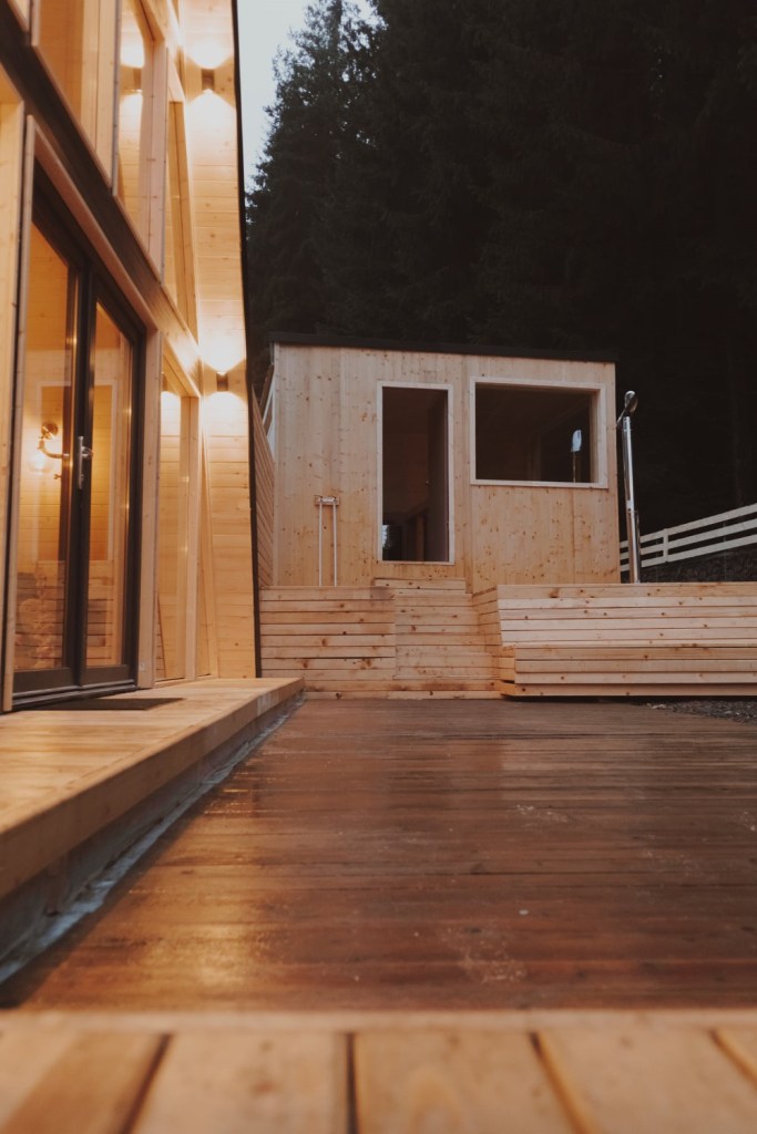 Cu ciubăr și saună te vei simți ca la SPA, în natură