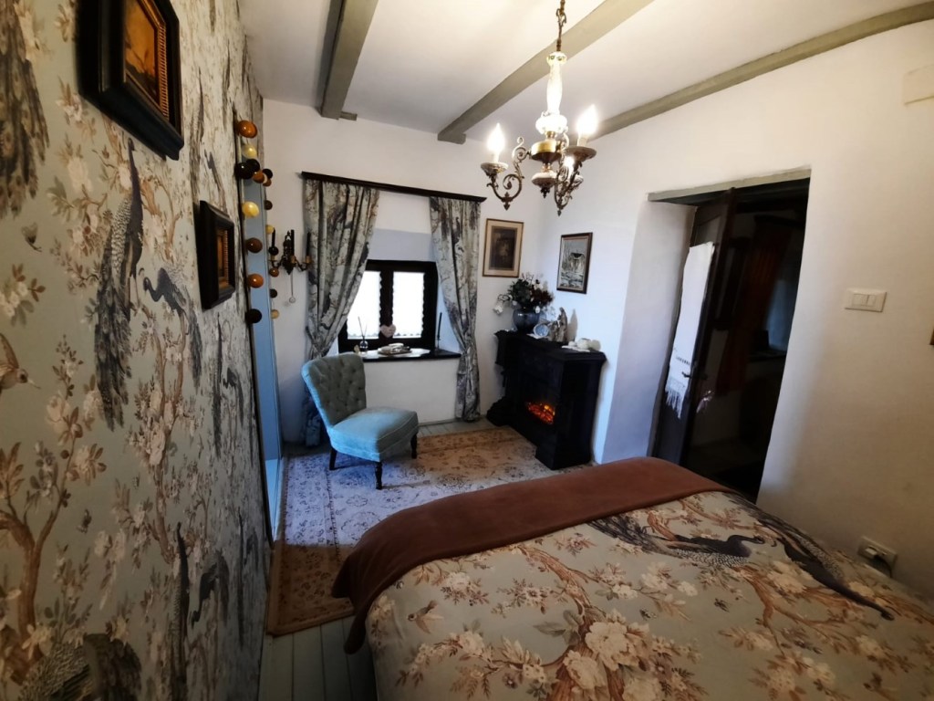 Interiorul fostei case pescărești, așa cum arată el în prezent