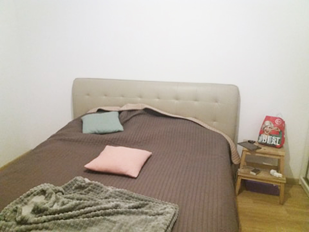 dormitor inainte de renovare