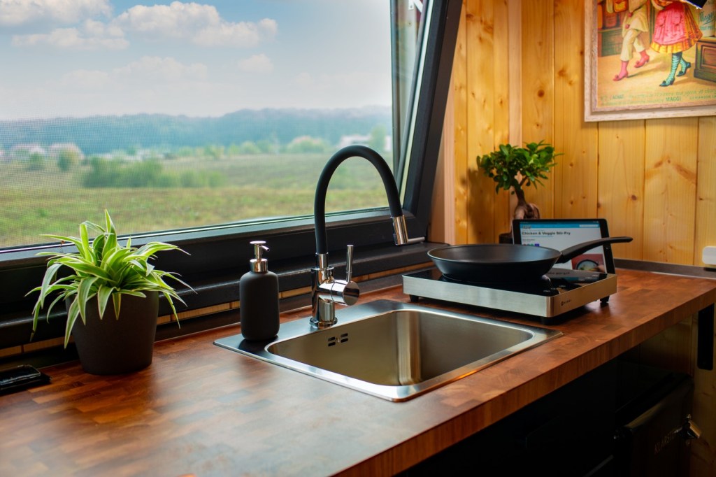 Detalii smarthome - Tiny Hubs