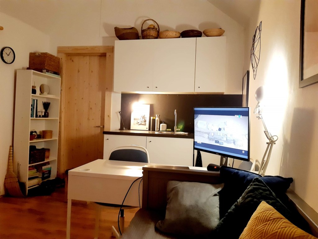Cheltuielile tânărului s-au redus drastic de când s-a mutat aici
