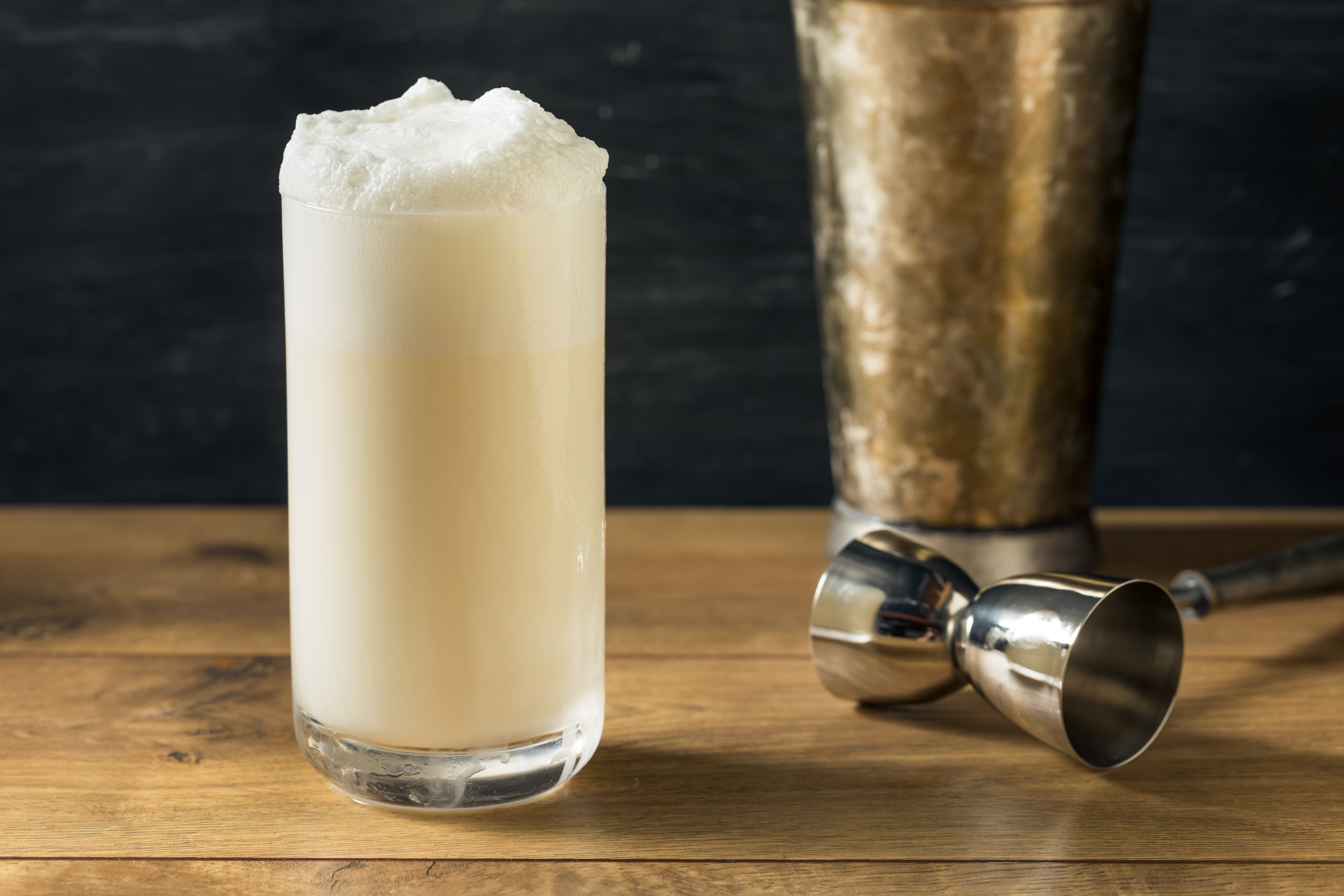 ramos gin fizz retete cocktail