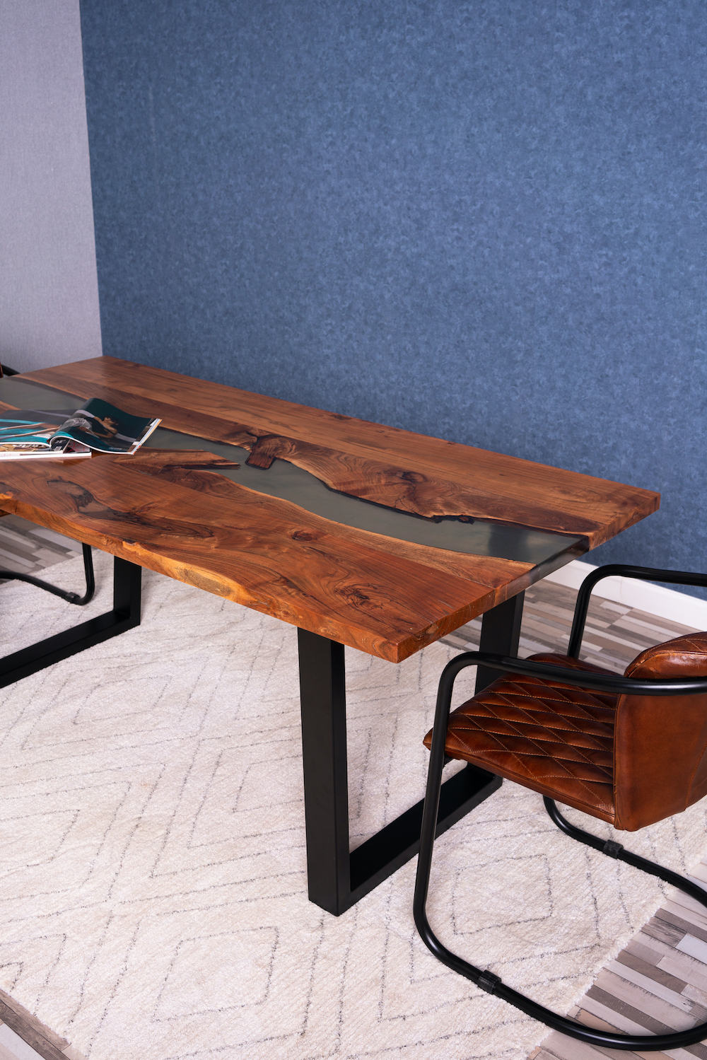 mese de dining din lemn masiv si rasina concept22