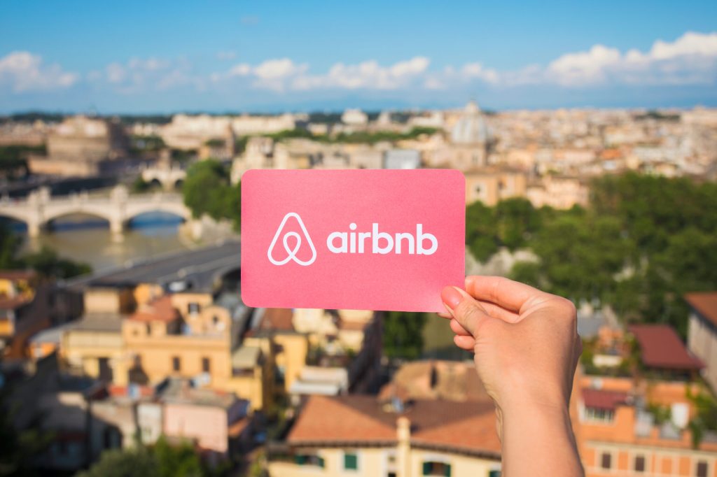 airbnb romania