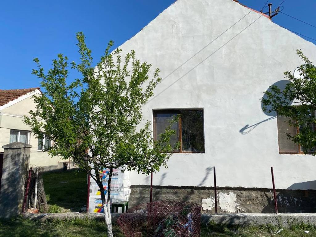 Emma a investit mulți bani și stres în renovarea casei