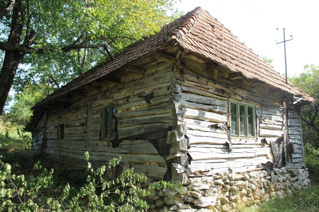 Casa Marie-Jose are peste 100 de ani și așa arăta înainte de renovare