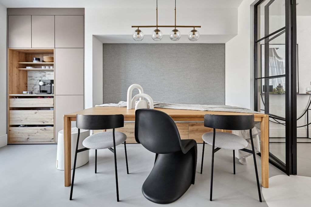amenajare_modernă_masă_dining_dofinteriors