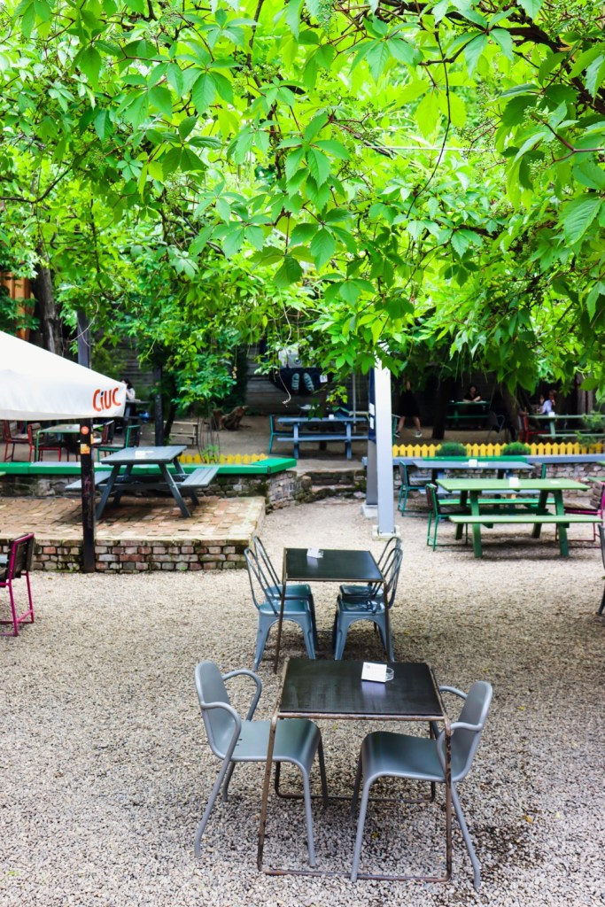 La J'ai Bistrot oaspeții sunt invitați să se simtă ca la ei acasă