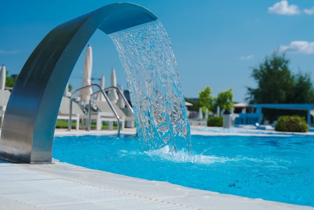 Pescariu AQUA oferă o piscină spațioasă, dar și două jacuzzi-uri