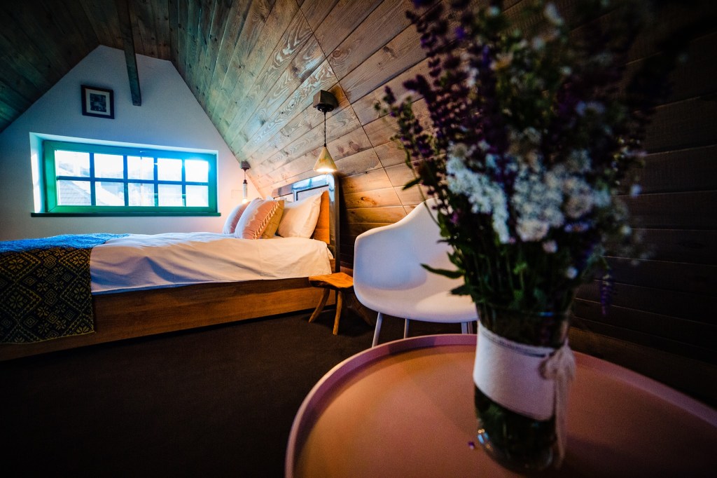 Atelierul de tâmplărie al gospodăriei este un tiny house