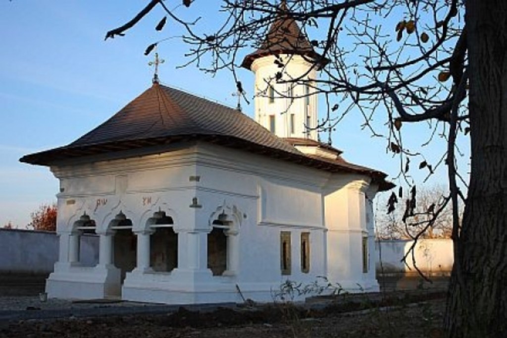 stilul brâncovenesc - biserica ramnicu-sarat