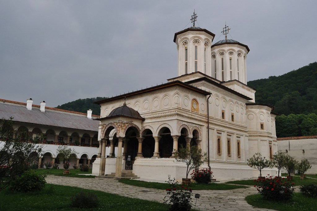 stilul brâncovenesc - manastirea horezu3