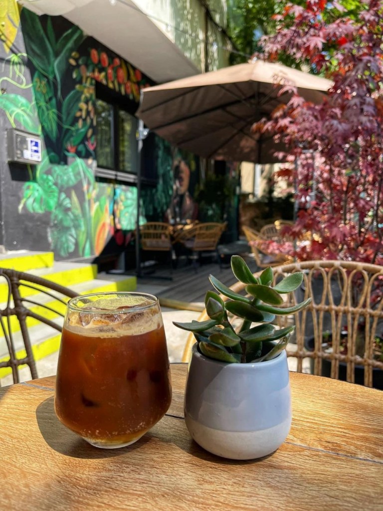 Murale coffee & more