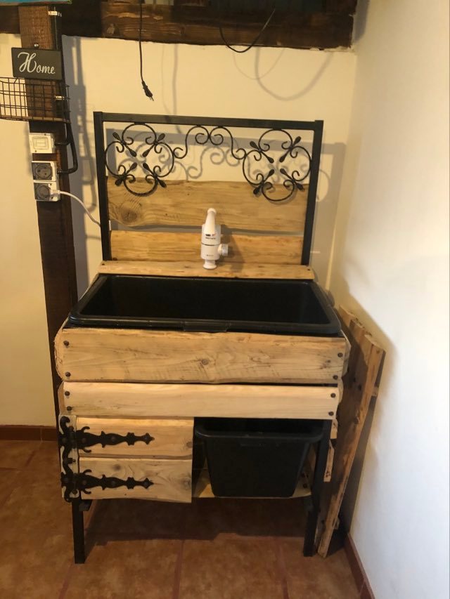 Raluca a realizat tot felul de elemente decorative inedite